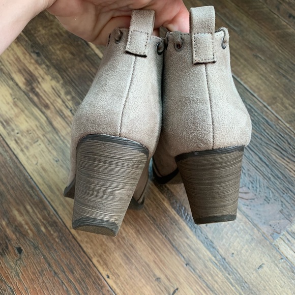 Coconuts by Matisse Bamba slip on booties - Picture 4 of 8